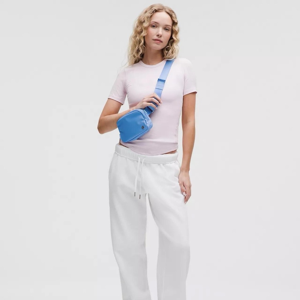 Lululemon Everywhere Belt Bag 1L- Pool Party